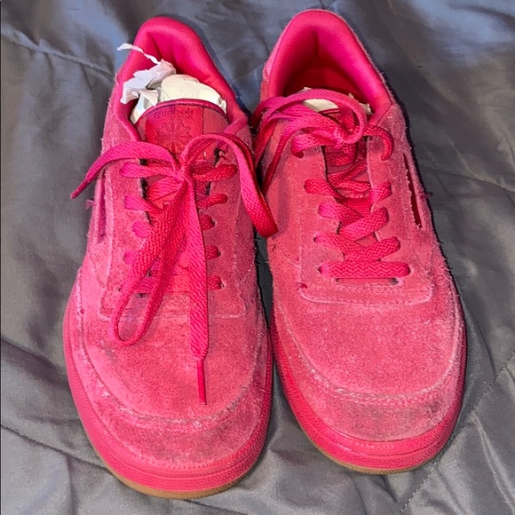 hot pink high top reebok classics